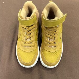 Nike Kids High-Top Sneakers in Mustard Yellow Size 12c
